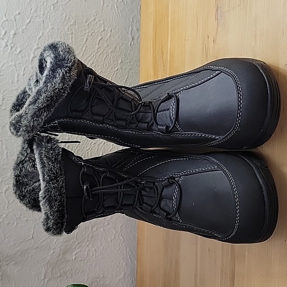 NWOT Totes Ankle Boots - Picture 2 of 5